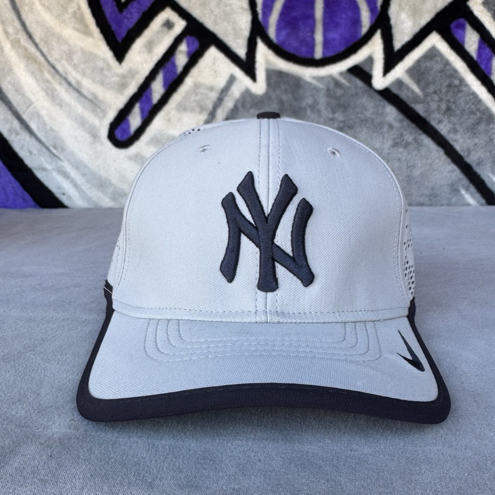 Men's New York Yankees Nike Beige Adjustable‎ Hat